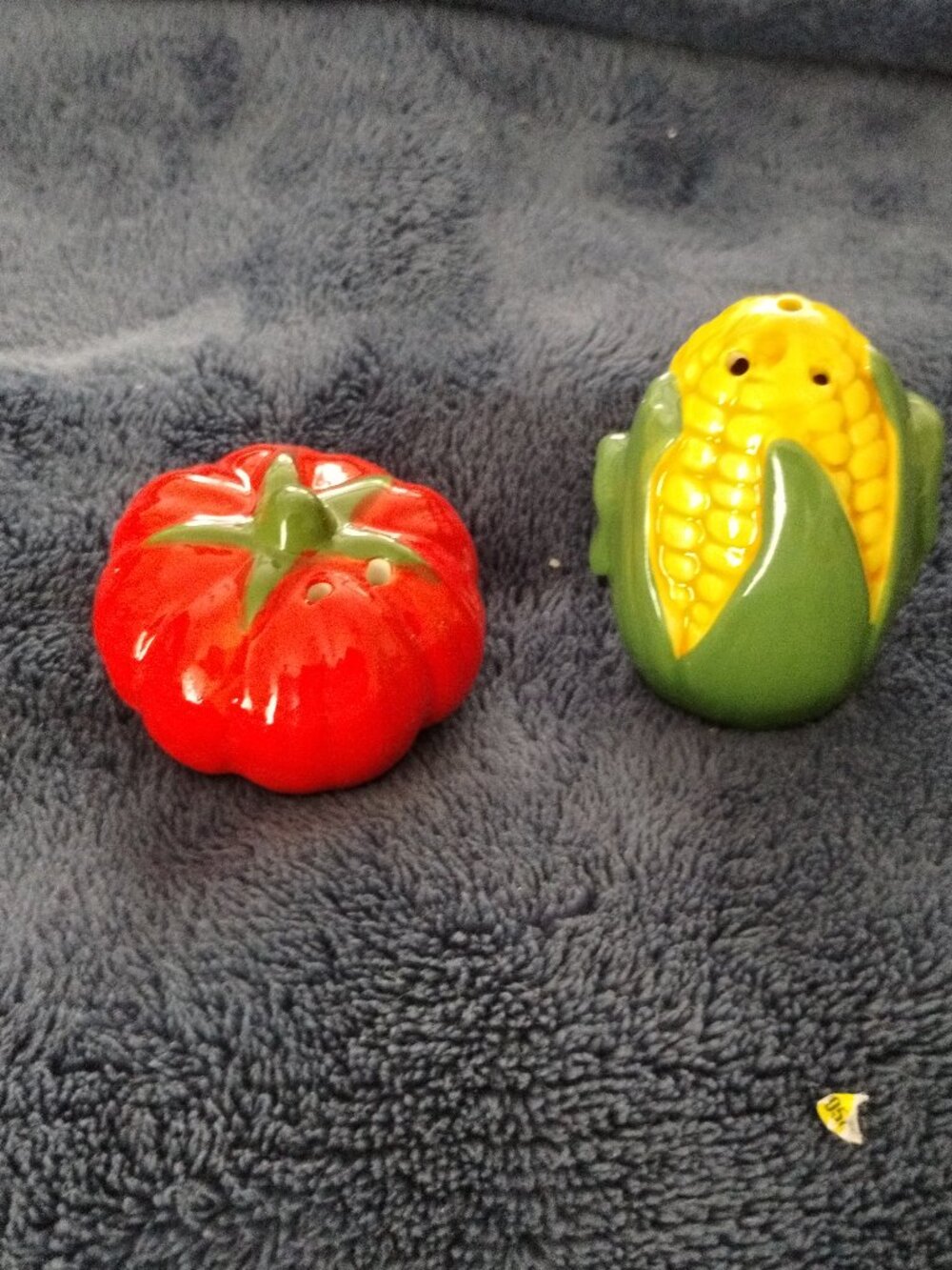 Red tomato & corn on the cob , salt & pepper shakers